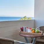 Ialyssos Bay Otel 4*
