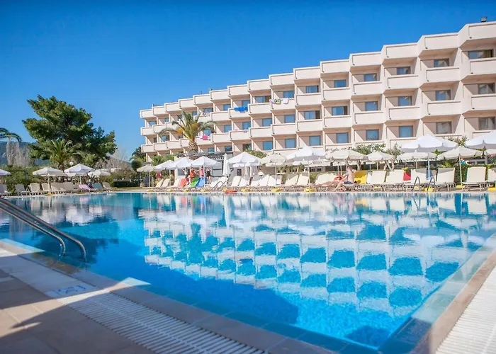 Ialyssos Bay فندق 4*