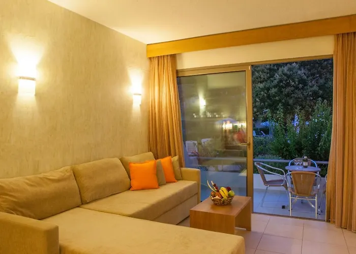 فندق Ialyssos Bay 4*